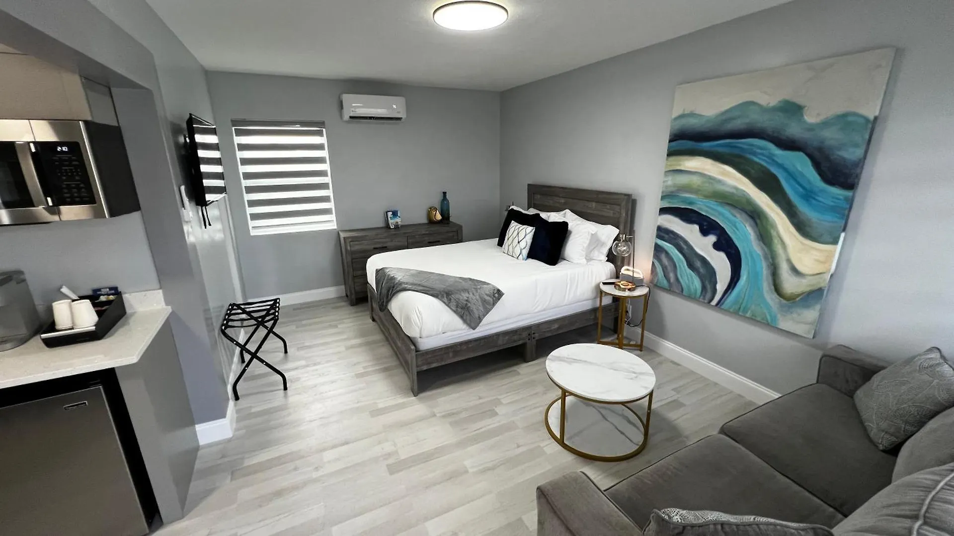 Oceano Suites Daytona Beach