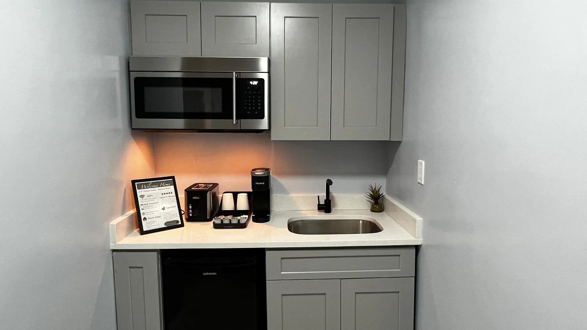 Oceano Suites Daytona Beach Hotel